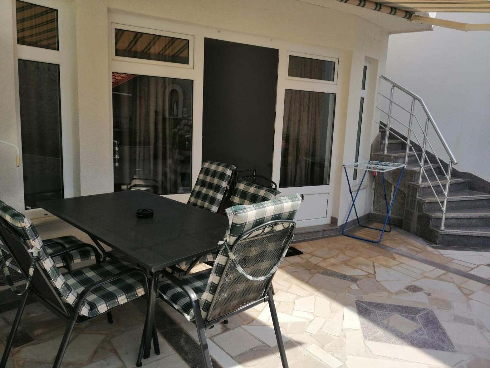 Apartmani Jureta Okrug Gornji Luaran gambar